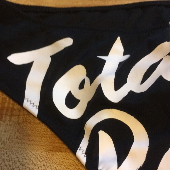 Victoria’s secret totally beachin bikini bottom m - Picture 6 of 8